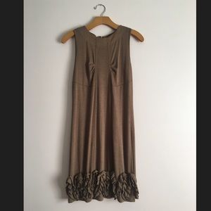 Blaque Label Medium Brown Shift Dress w Ruffles